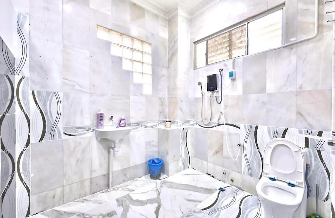 Penang Dream Banglo Sleeps 22 Tanjung Bungah  0*, Tanjung Bungah (Penang) Μαλαισία
