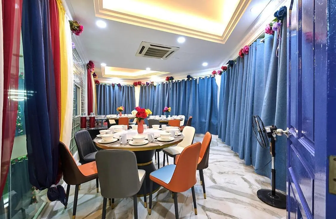 Vila Penang Dream Banglo Sleeps 22 Tanjung Bungah