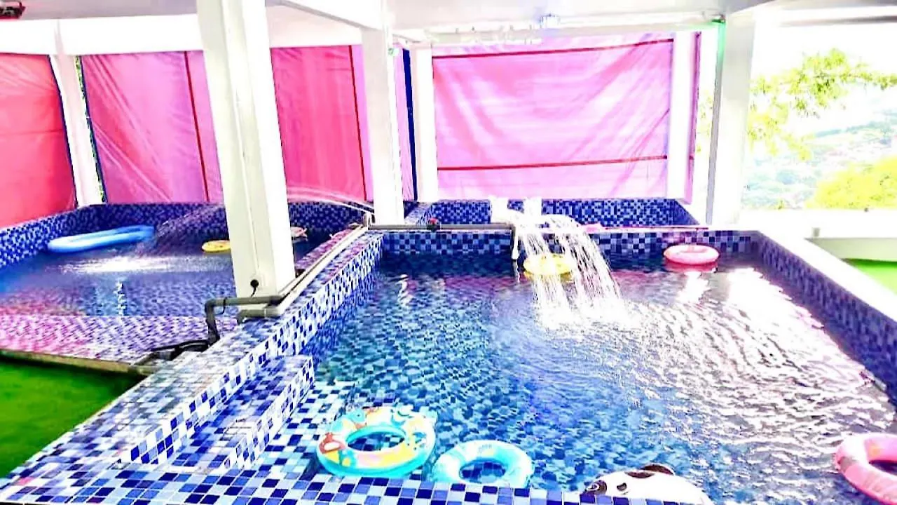 Penang Dream Banglo Sleeps 22 丹绒武雅